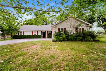 2432 Laurel Hill Ct Murfreesboro, TN 37129